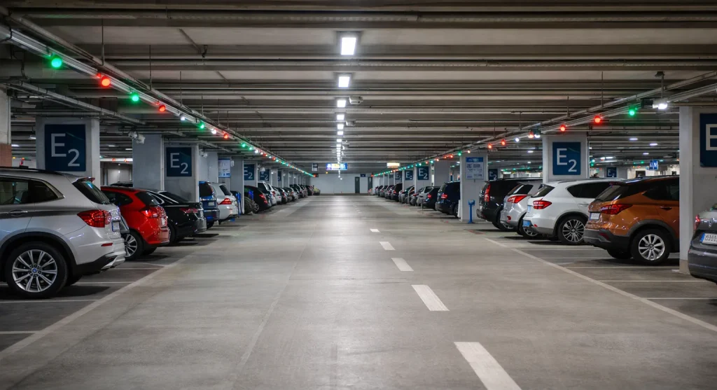 Overzicht van de openingstijden van de parkeergarage.